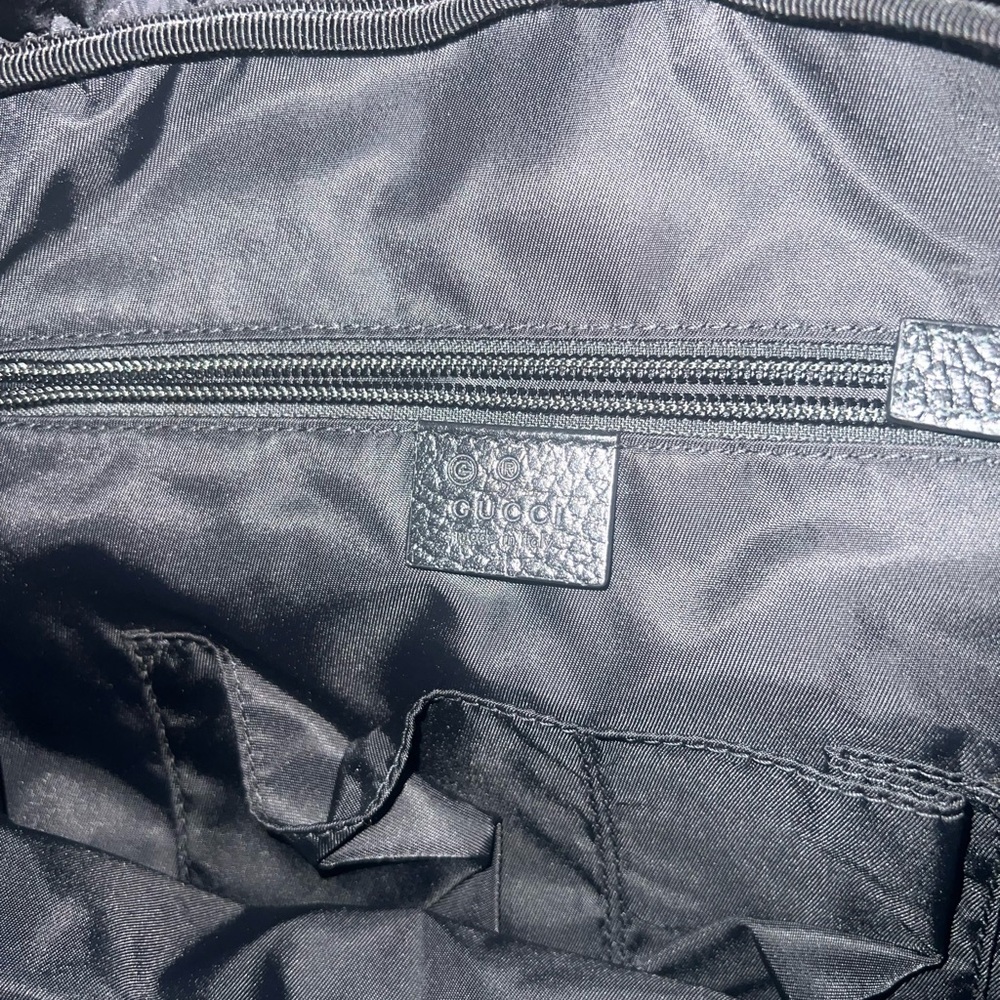 Authentic Gucci bagpack 🖤🖤 - Picture 12 of 13